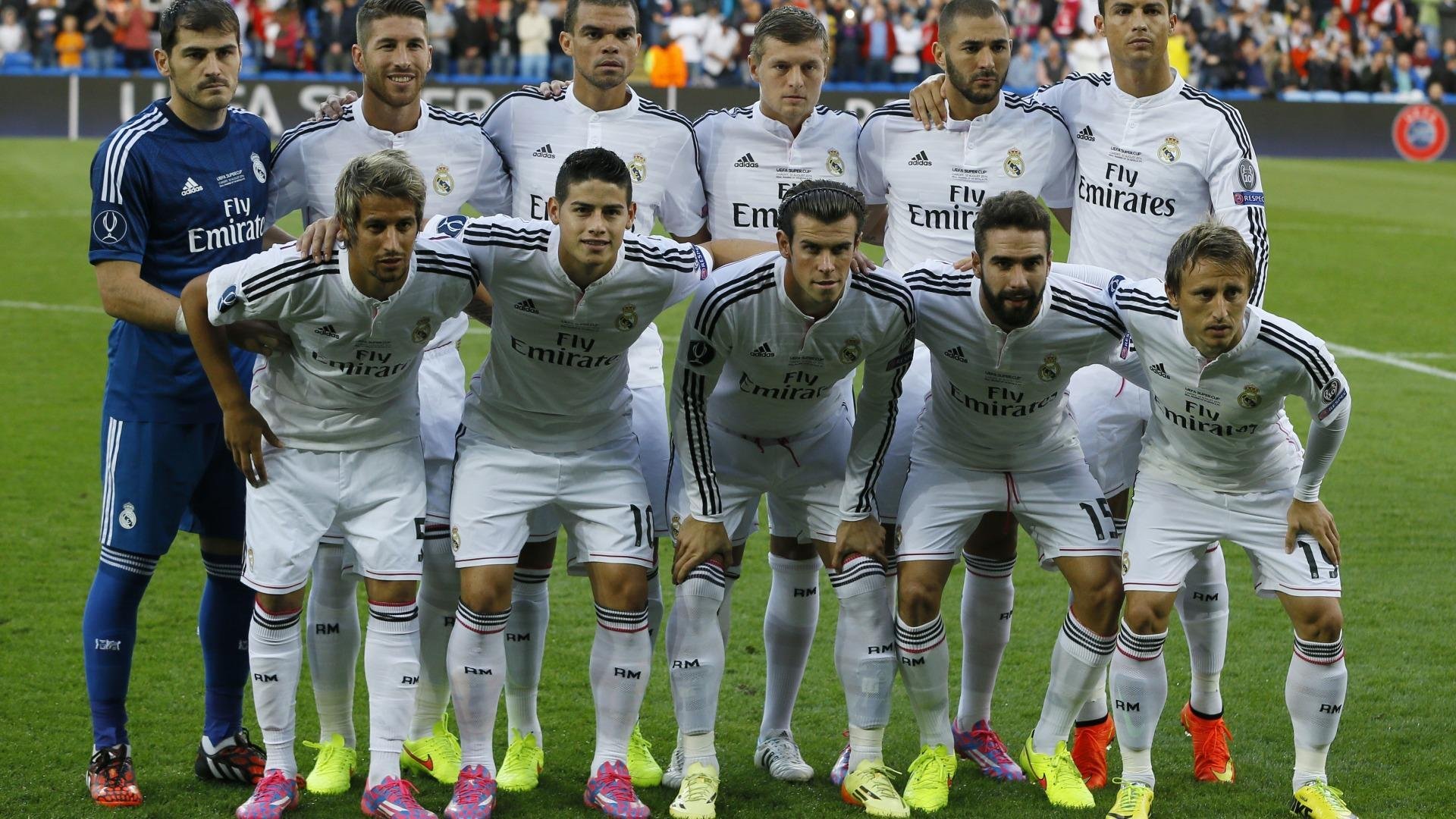 华体会app注册-C罗为队友庆生现场气氛其乐融融，c罗为队友庆生现场气氛其乐融融的图片