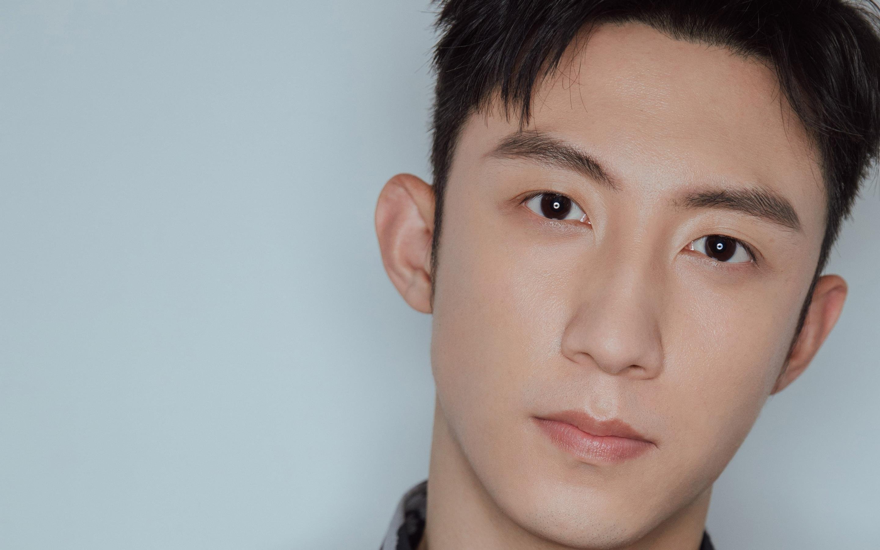 华体会在线登录-莱昂·马尔尚冲线瞬间点燃现场气氛，莱昂诺尔